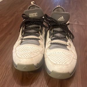 RARE Damien Lillards Size 10